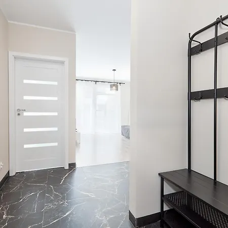 Airport Comfort By Bookinghost Lejlighed