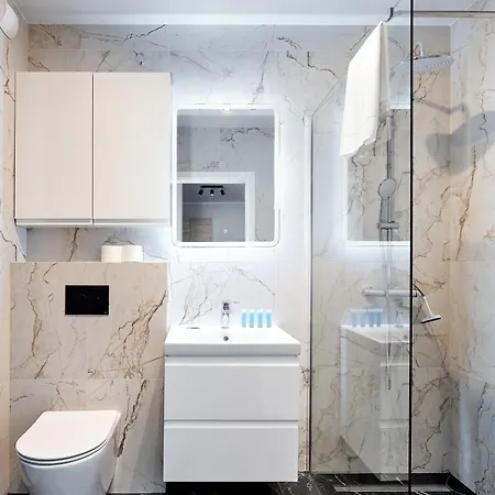 Airport Comfort By Bookinghost Lejlighed