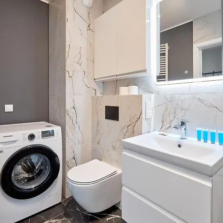 Airport Comfort By Bookinghost Lejlighed