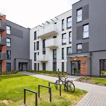 Airport Comfort By Bookinghost